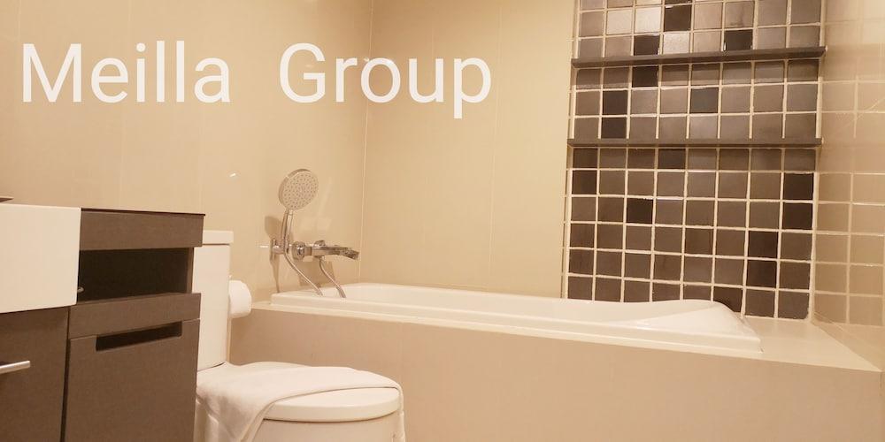 Pool View 2 Brs, Walk To Patong Beach