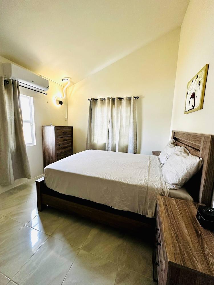 Escape to Paradise Brand New Bungalow With Ocean View in Discovery Bay 1