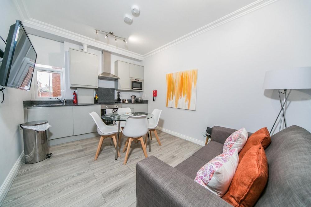 14 Helena House Lux Apartment