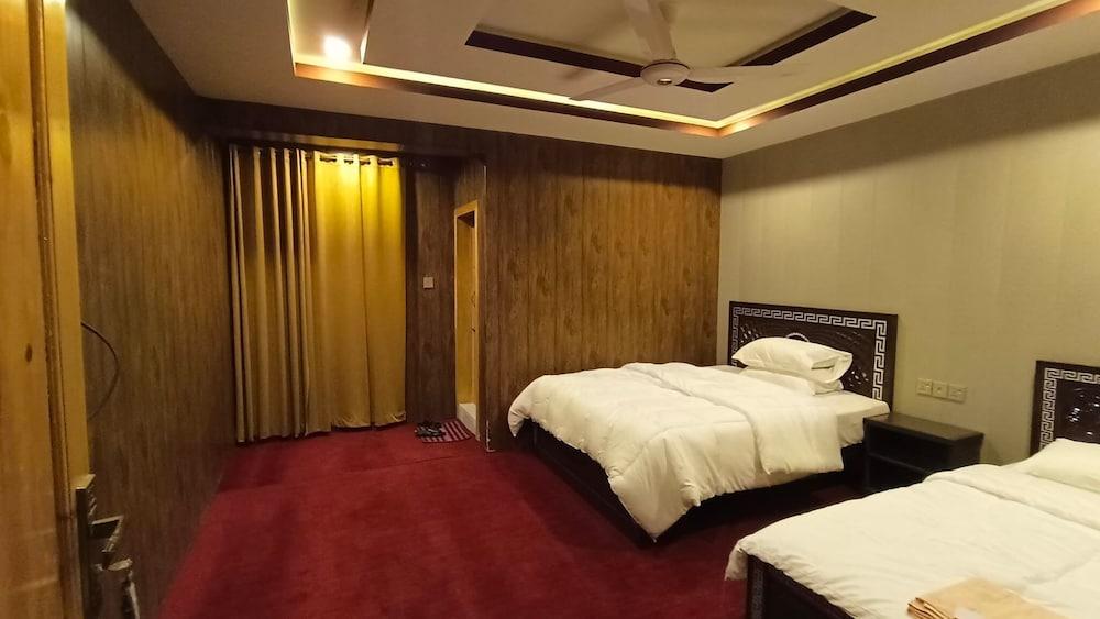 Darwesh Hotel Hunza