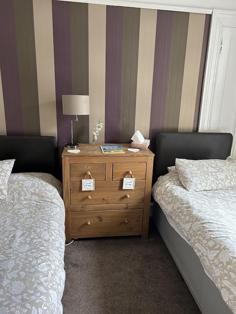 Roselodge Guest House