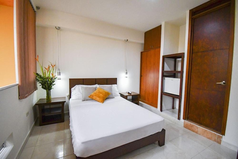 Hotel Mónaco Armenia