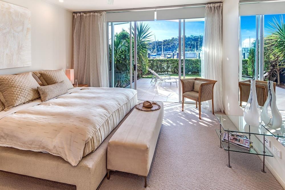 Pavillions 1 - Hamilton Island