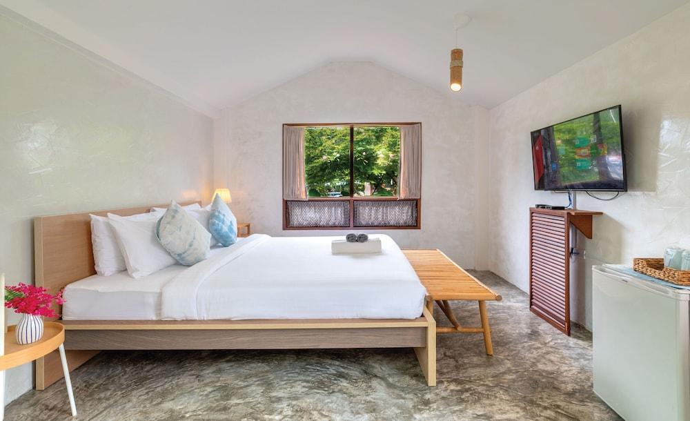 The Little White Bird Traveller Hostel