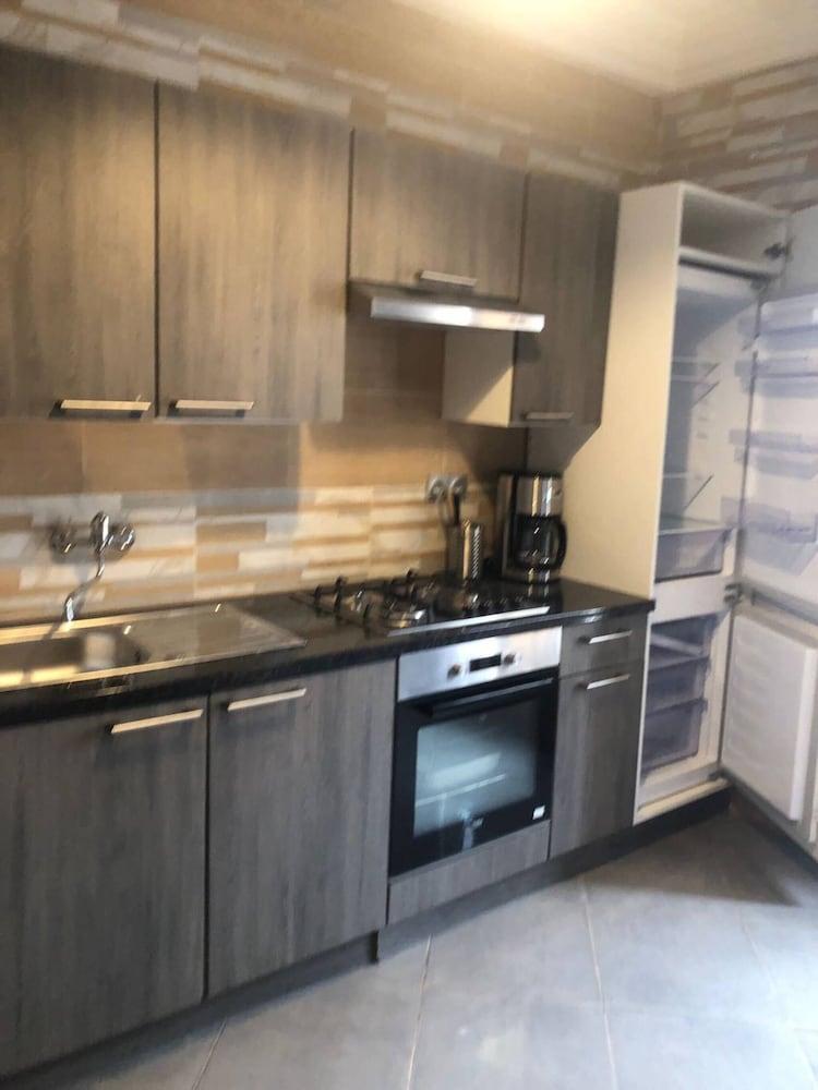 Bel Appartement Meublé À Yaoundé - Odza