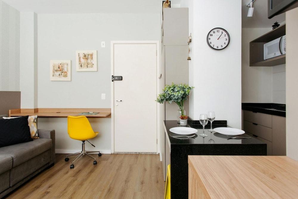 Av0111 Studio Avanhandava