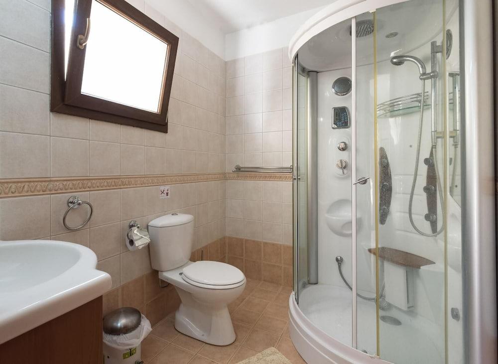 Villa Tsikkos Dio in Argaka