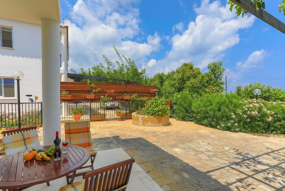 Villa Aphrodite Finiki