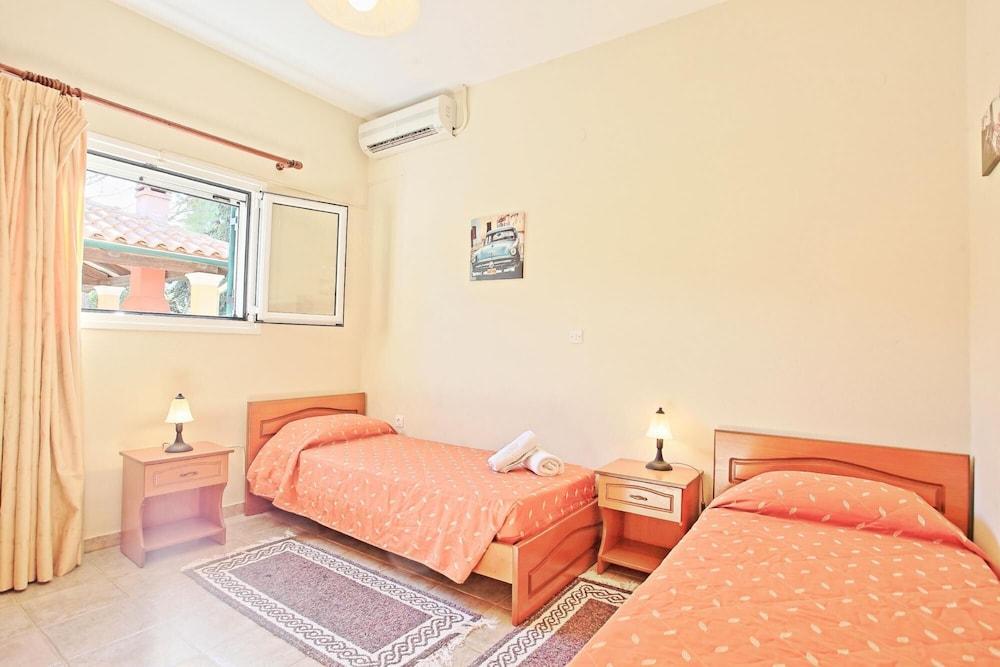 Villa Vasiliki in Roda