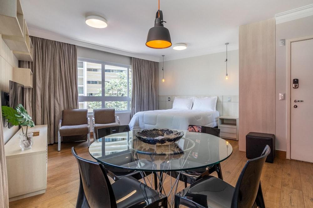 Av0302 Studio Avanhandava