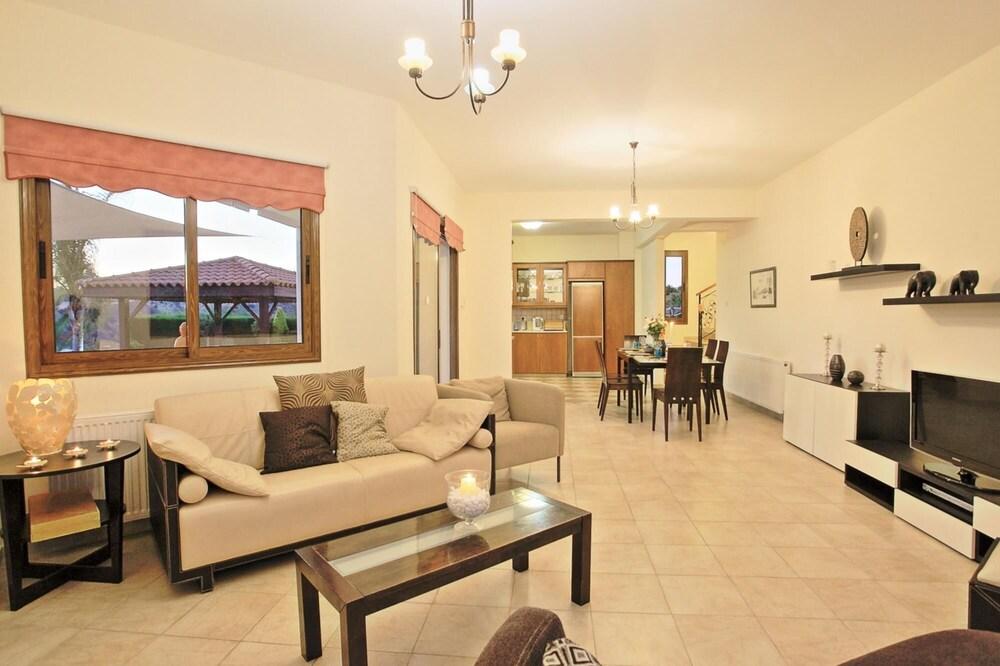 Villa Skouli in Skoulli