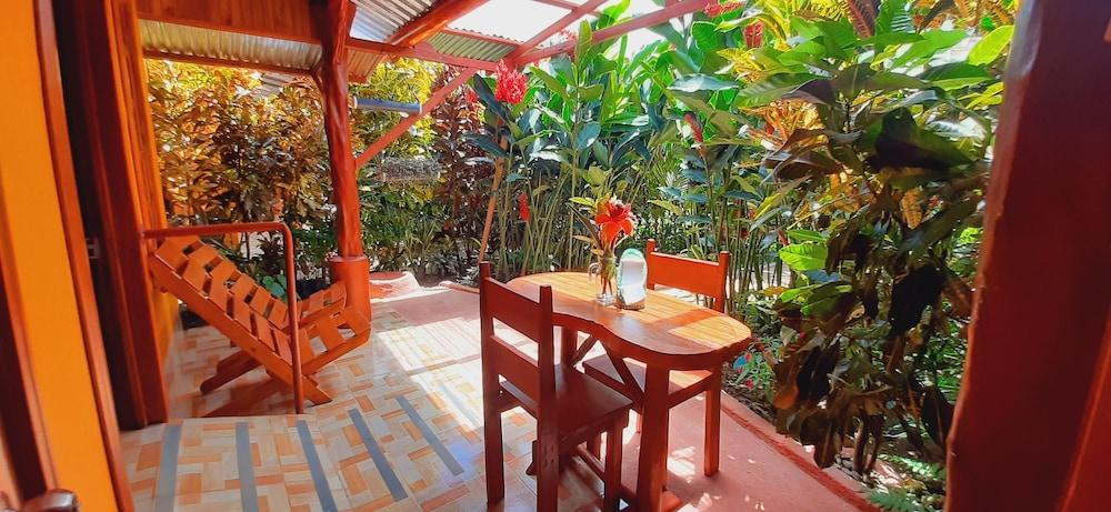 Jardín entre Montañas