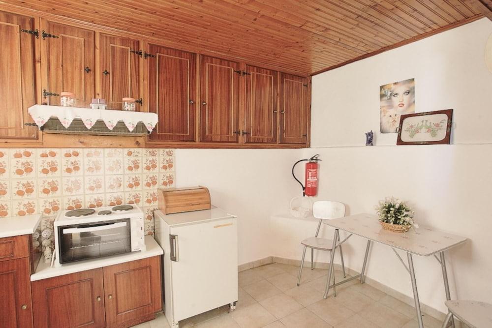 Alexandra Studio in Katavolos