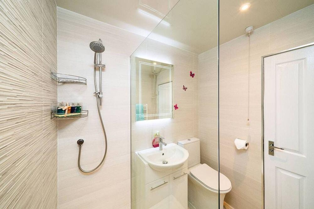 Ferry Nice - Your Home From Home