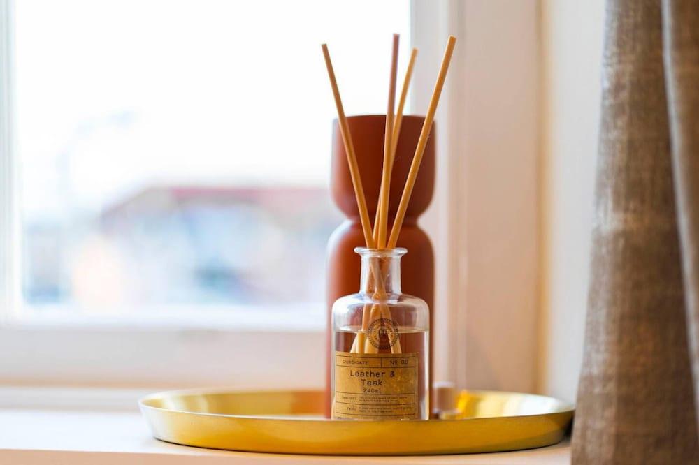 One Shore - Stylish Town House