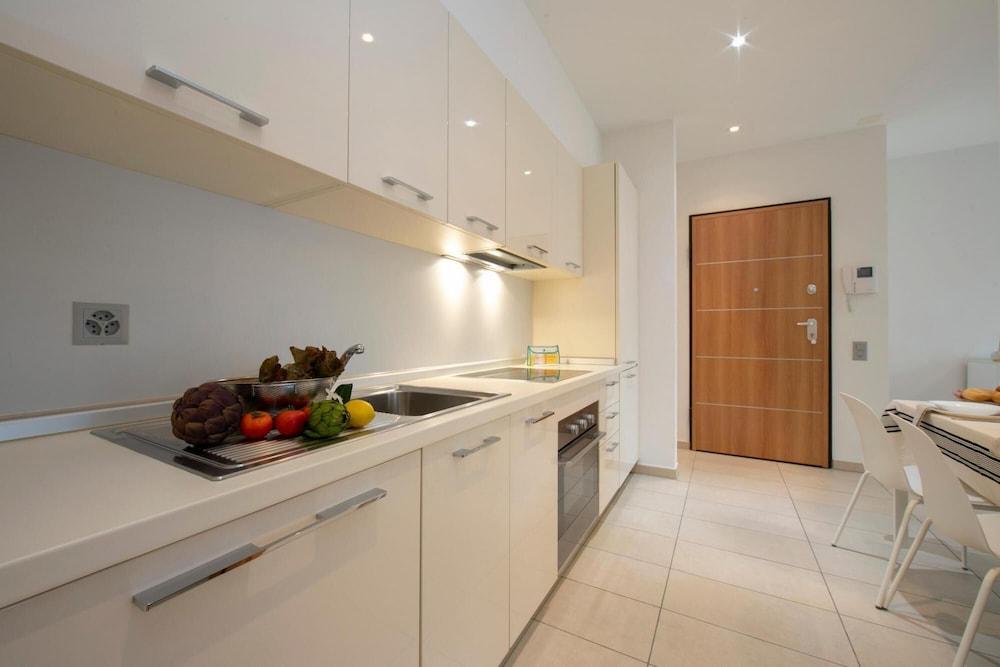 Prestige du Lac 27 in Lugano