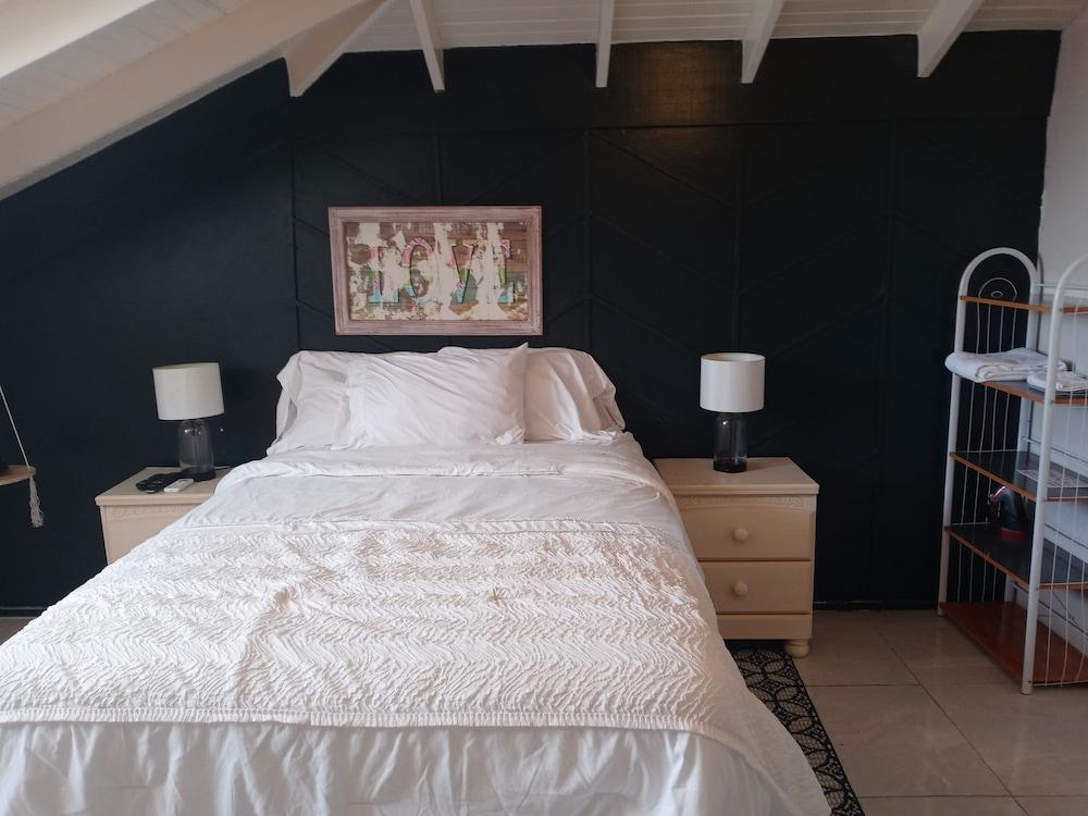 Leisure Duplex At Csompo Silver Manor