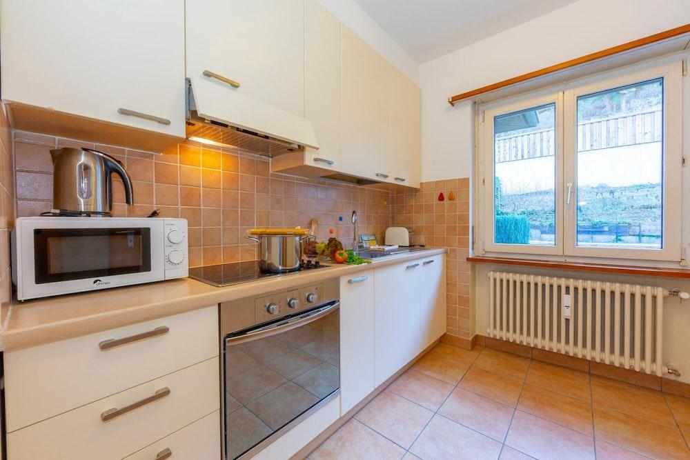 Garden On The Lake in Gambarogno Vira