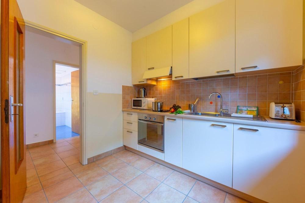 Garden On The Lake in Gambarogno Vira