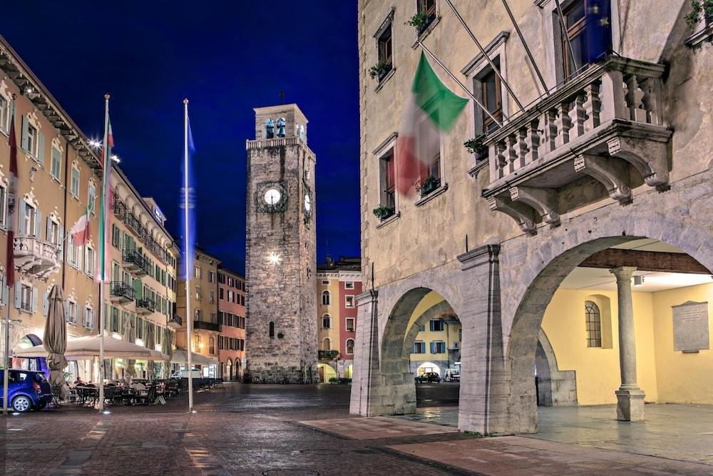 Appartamento Centro Storico Riva 2