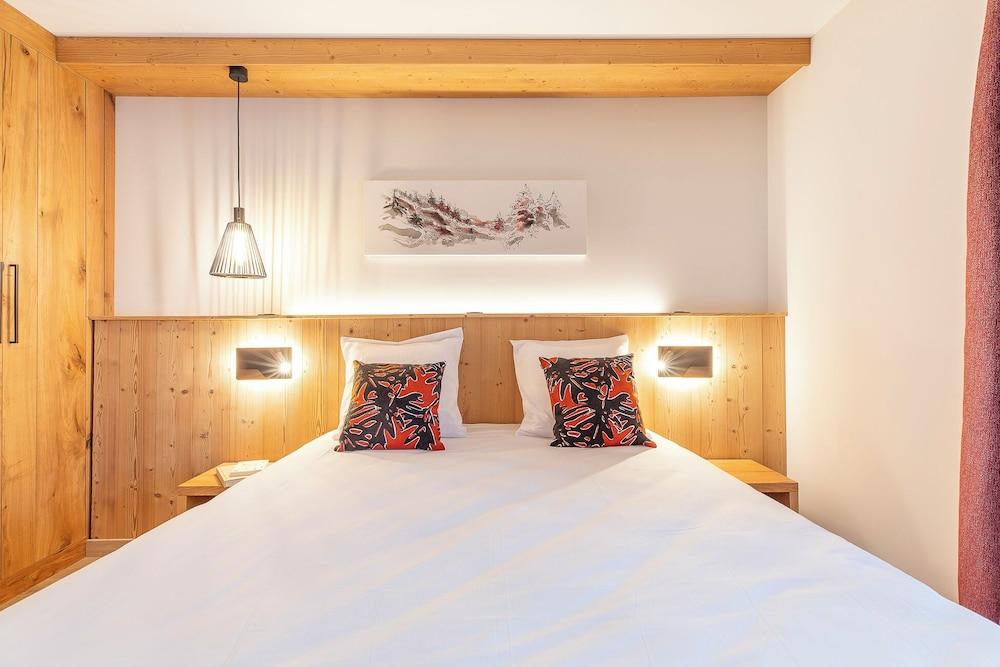 La Cour Aux Ecureuils