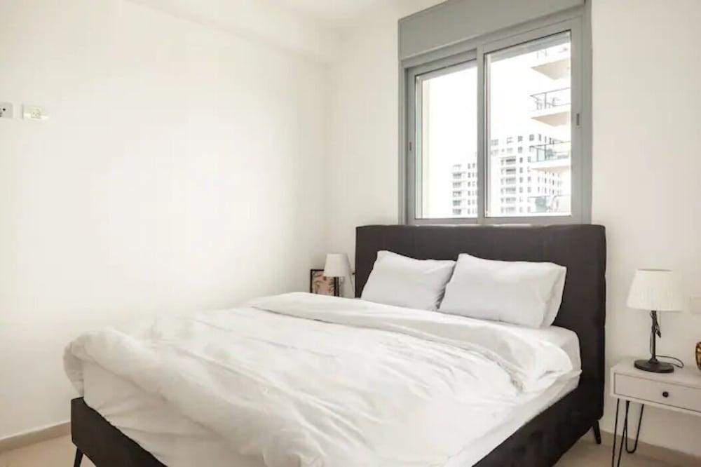 Luxury 3BR 32 Floor SeaView