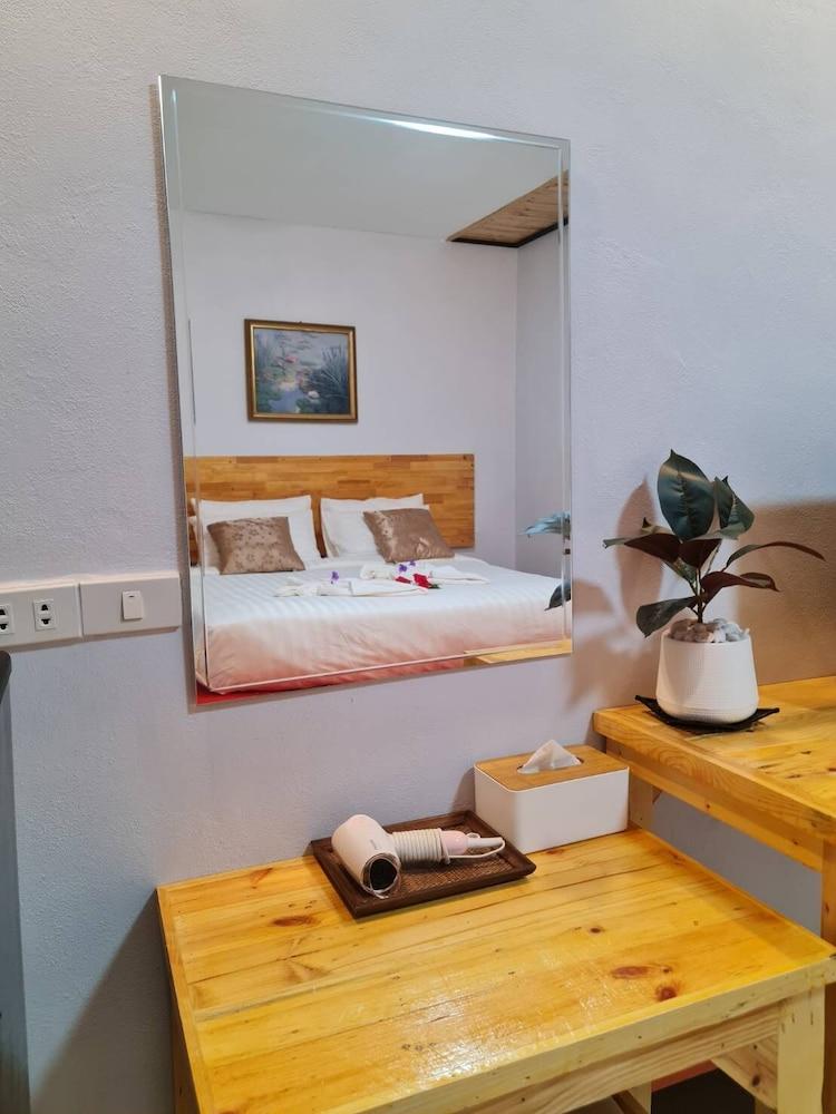 Mookboonchu Guesthouse