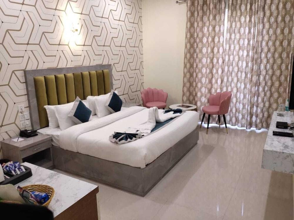 Corbett View Banquets and Resorts