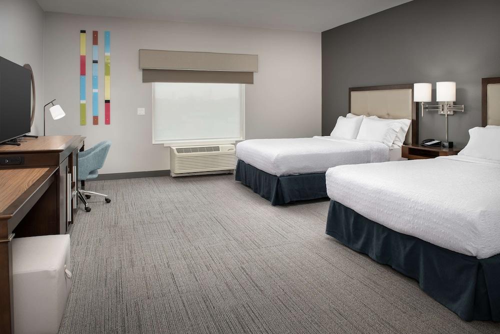 Hampton Inn & Suites Portland/Hillsboro-Evergreen Park