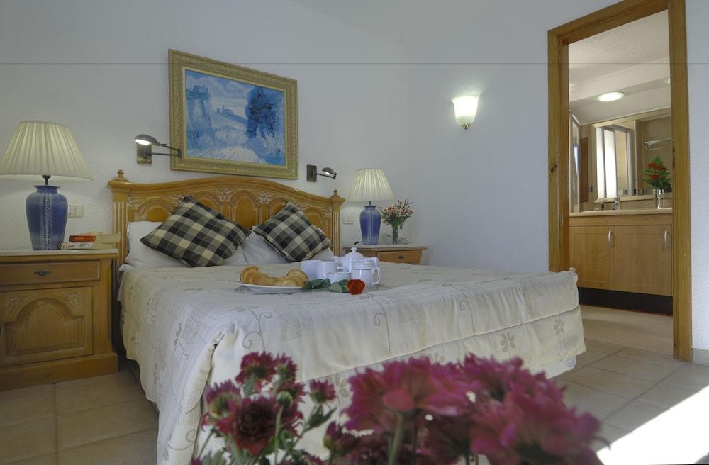 Ona Beverly Hills Suites