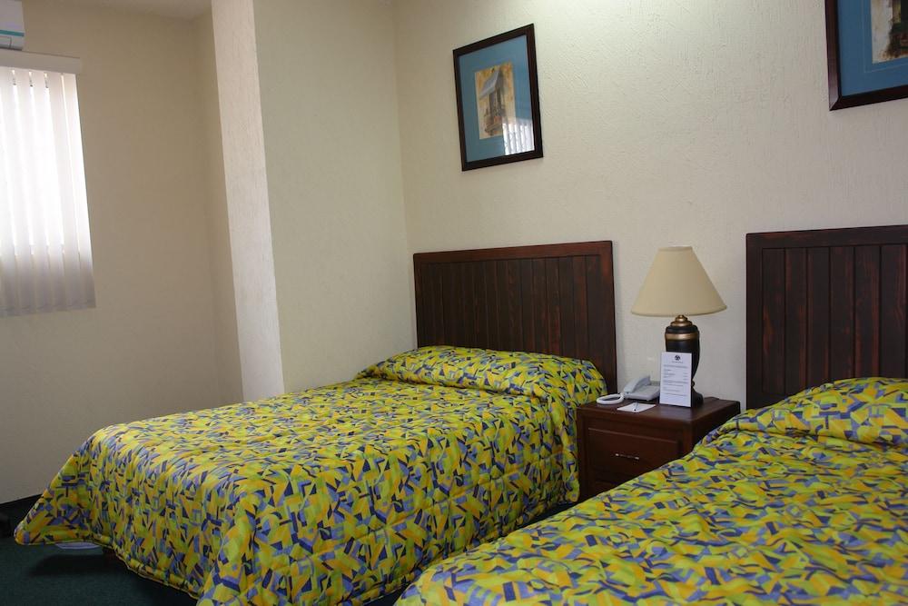 Hotel Fiesta Versalles