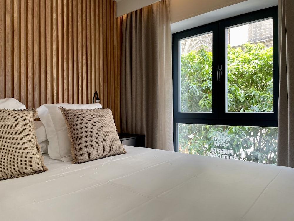 Puerta Catedral Suites
