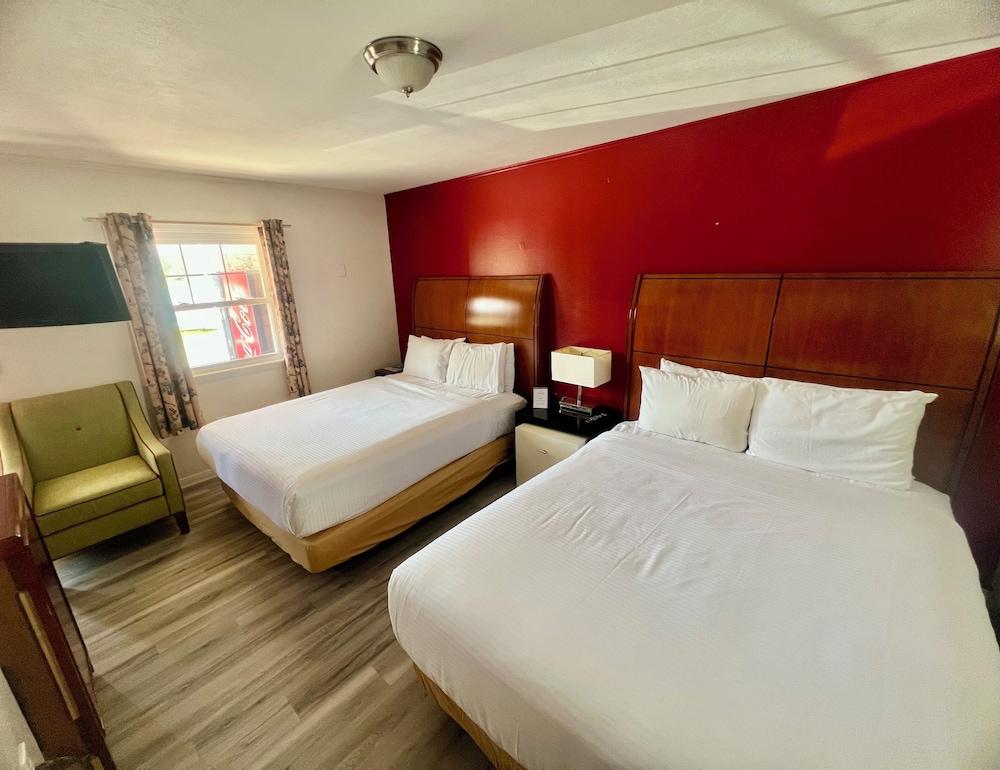 Saco River Motor Lodge & Suites