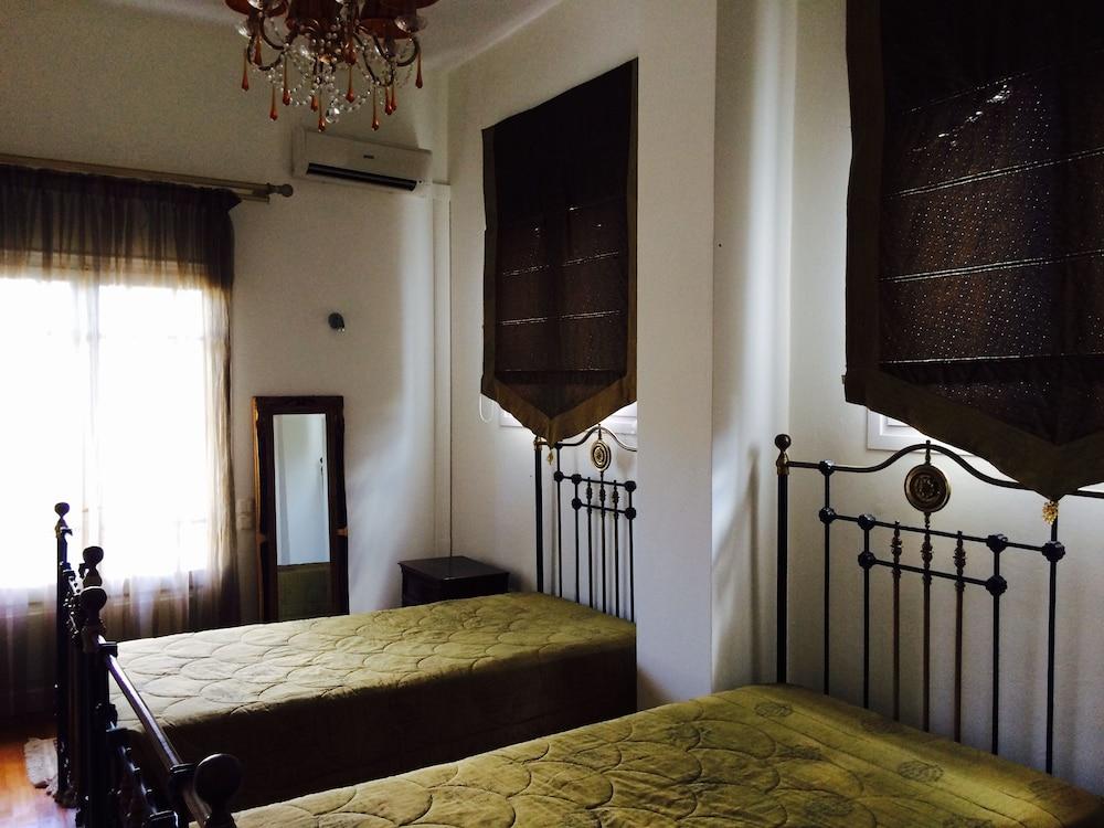 Avra Paradise Aparthotel