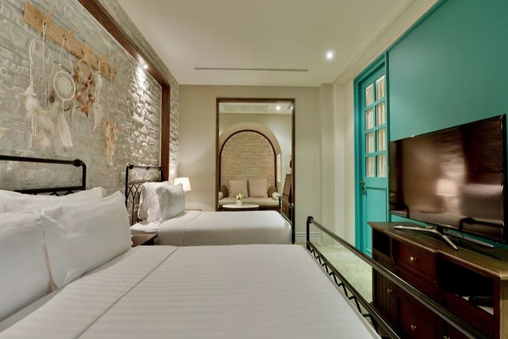 Thames Valley Khao Yai