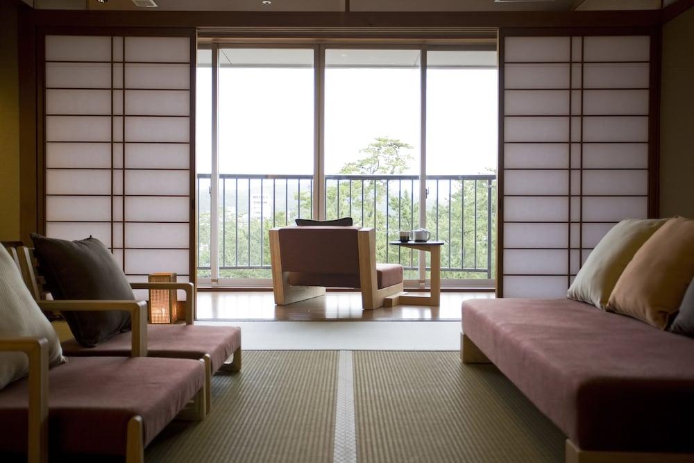 Yumekaiyu Awajishima