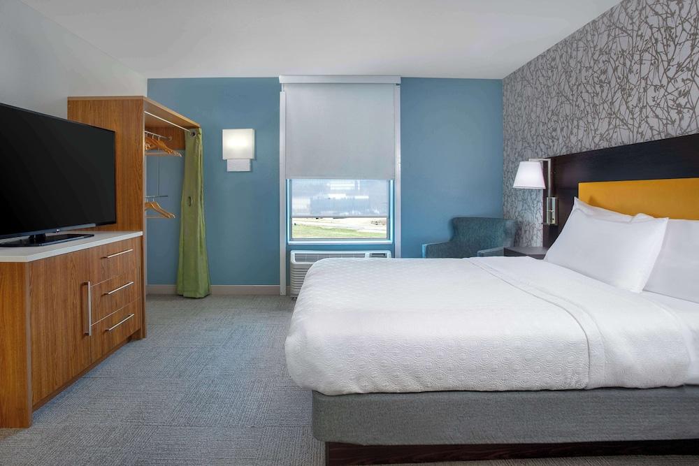 Home2 Suites by Hilton Omaha West, NE
