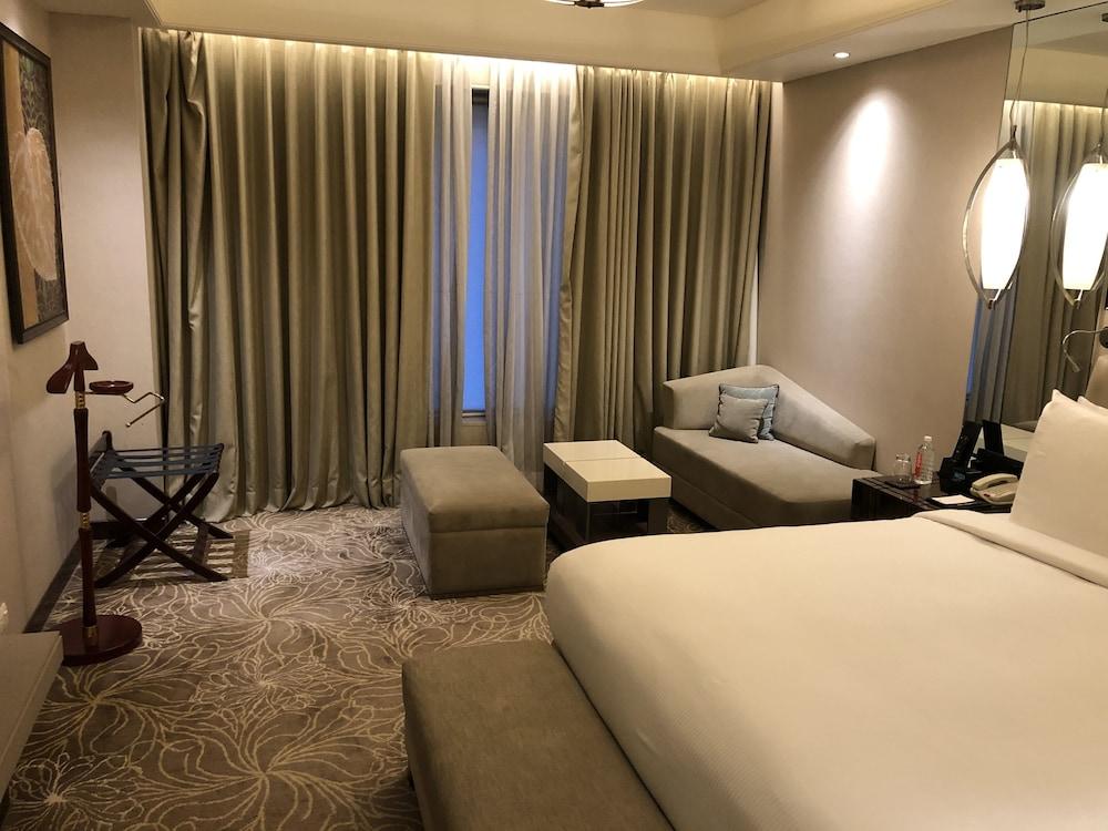 DoubleTree by Hilton Agra