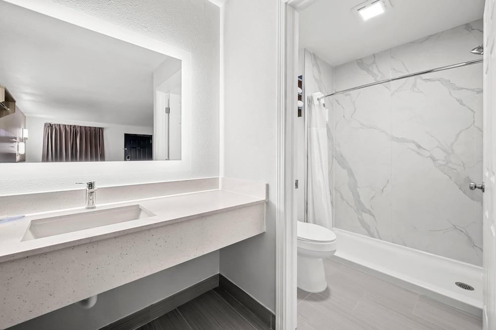 Econo Lodge Biloxi Beach