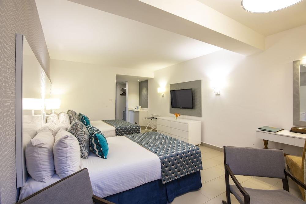 Leopard Beach Resort & Spa