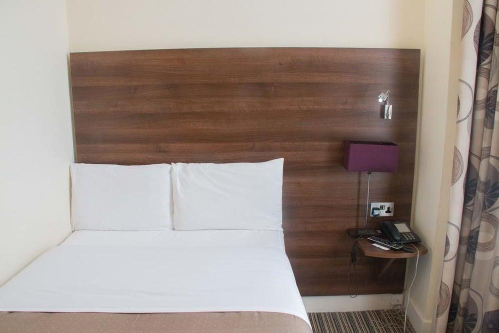 Rennie Mackintosh Art School Hotel