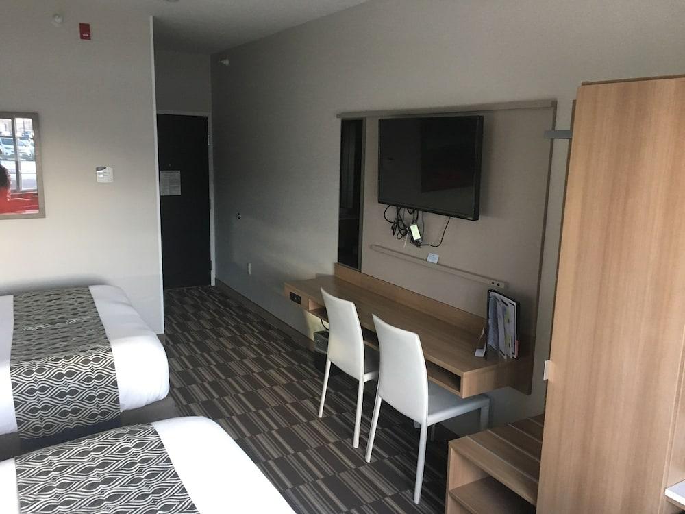 Microtel Inn & Suites By Wyndham Moorhead Fargo Area