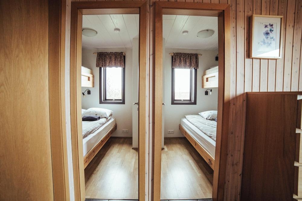 Minniborgir Cottages & Restaurant