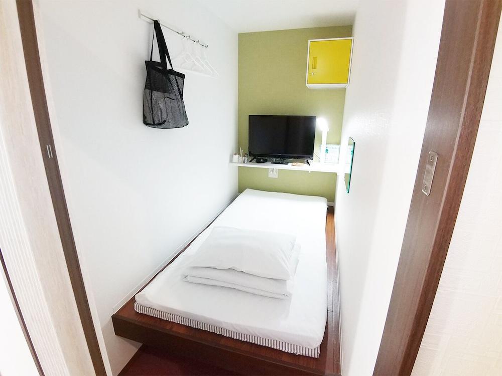 Capsule Hotel The Inn