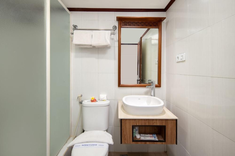 Royal Caravan Hotel Trawas