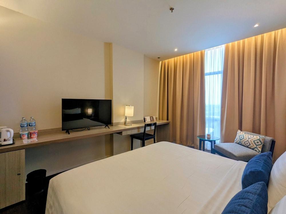 Grand Zuri Jababeka - Cikarang