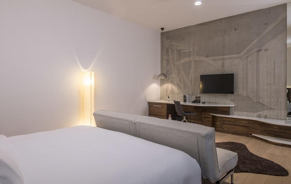 Radisson Collection Hotel, Old Mill Belgrade