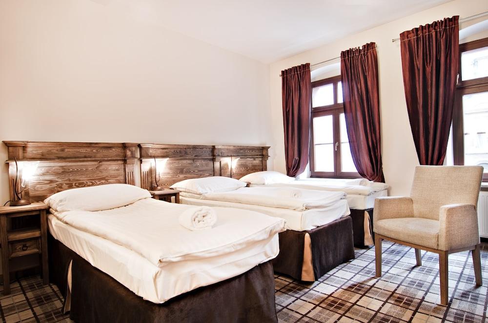 Five Stars Bed&Breakfast