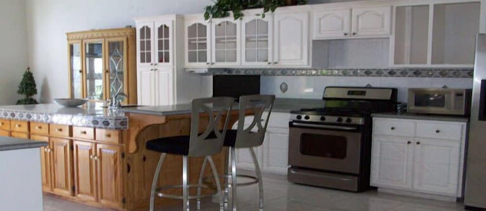 Celebrity Villa Jamaica