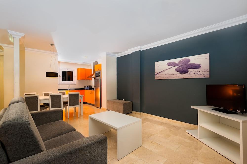 Kn Aparthotel Panoramica Heights